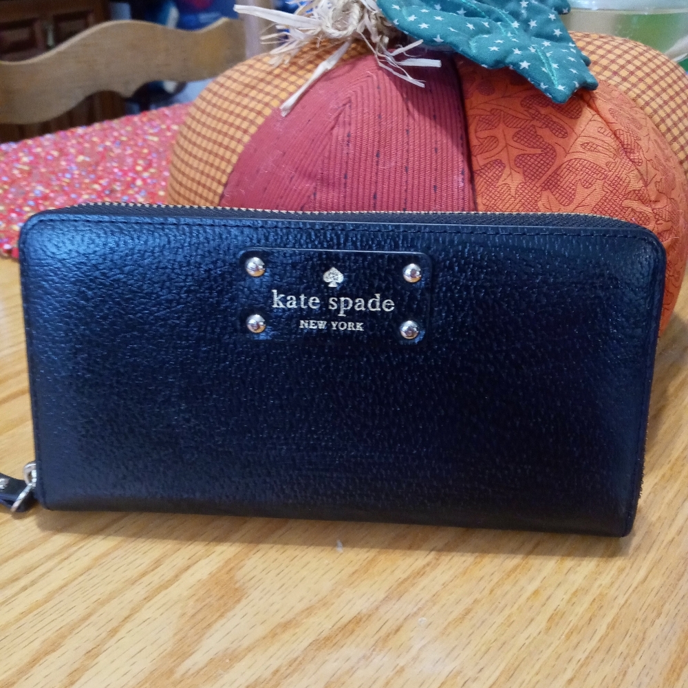 Kate Spade Black Wellesley Wallet